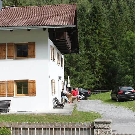 Ferienhaus Haus Elsa Holzgau